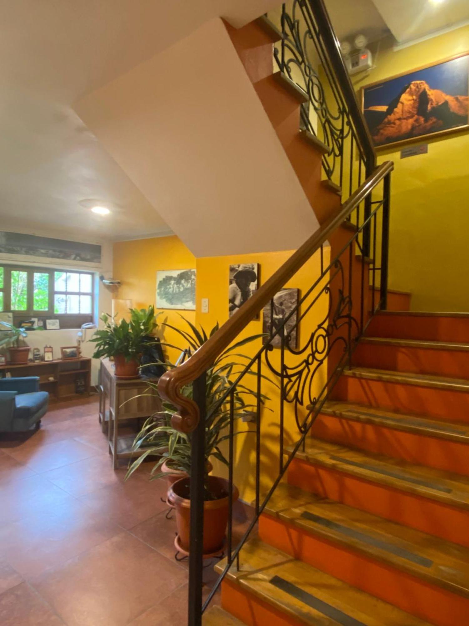 La Casa De Zarela Hotel Huaraz  Exterior photo