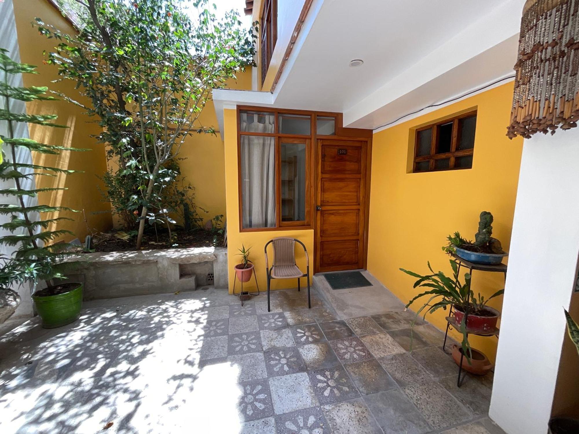 La Casa De Zarela Hotel Huaraz  Exterior photo