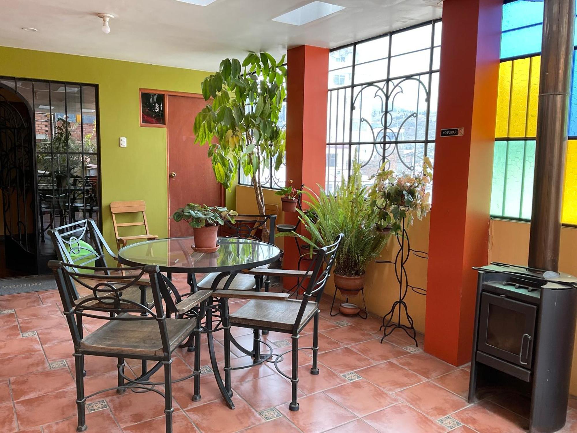 La Casa De Zarela Hotel Huaraz  Exterior photo